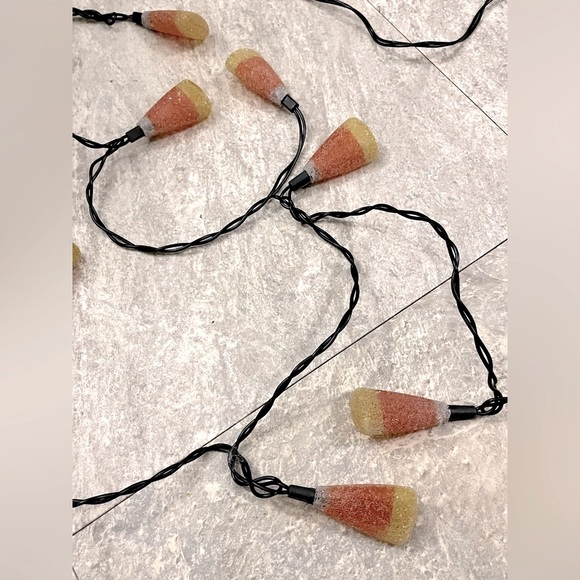 🎃 3/$25 Target Rare Blow Mold Candy Corn Halloween String Lights, Vintage Decor - Picture 3 of 16